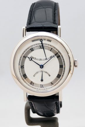 Classique retrograde automatique