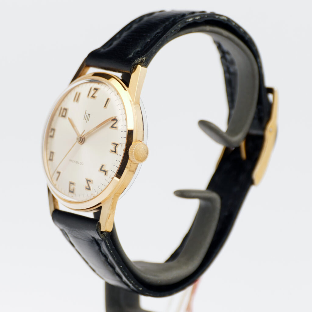NOS vintage dresswatch