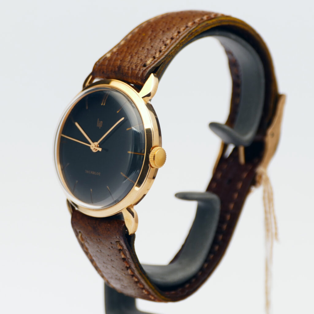 NOS vintage dresswatch