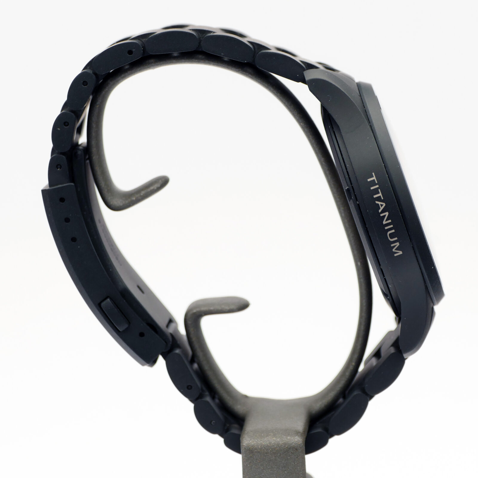 Khaki Field Titanium